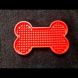 Chewy Pet Peanut Butter Holder suction cups
